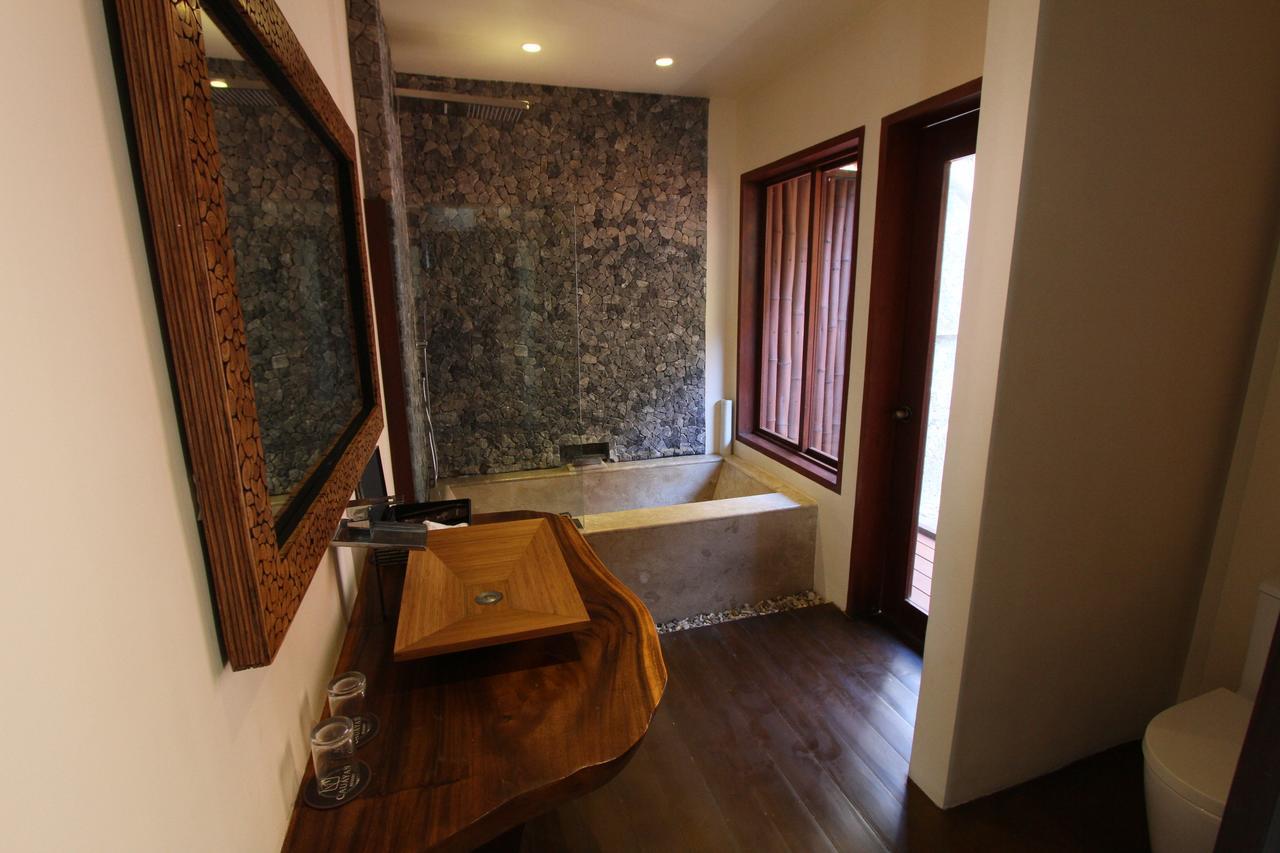 Water Villa with Free Roundtrip Lio Airport Transfers,779320434:JPEG