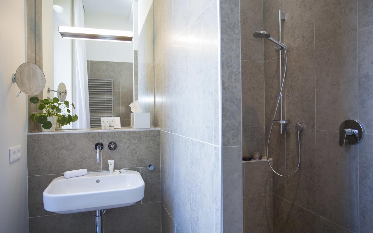 Classic Double or Twin Room with Spa Access Included,649725885:JPEG