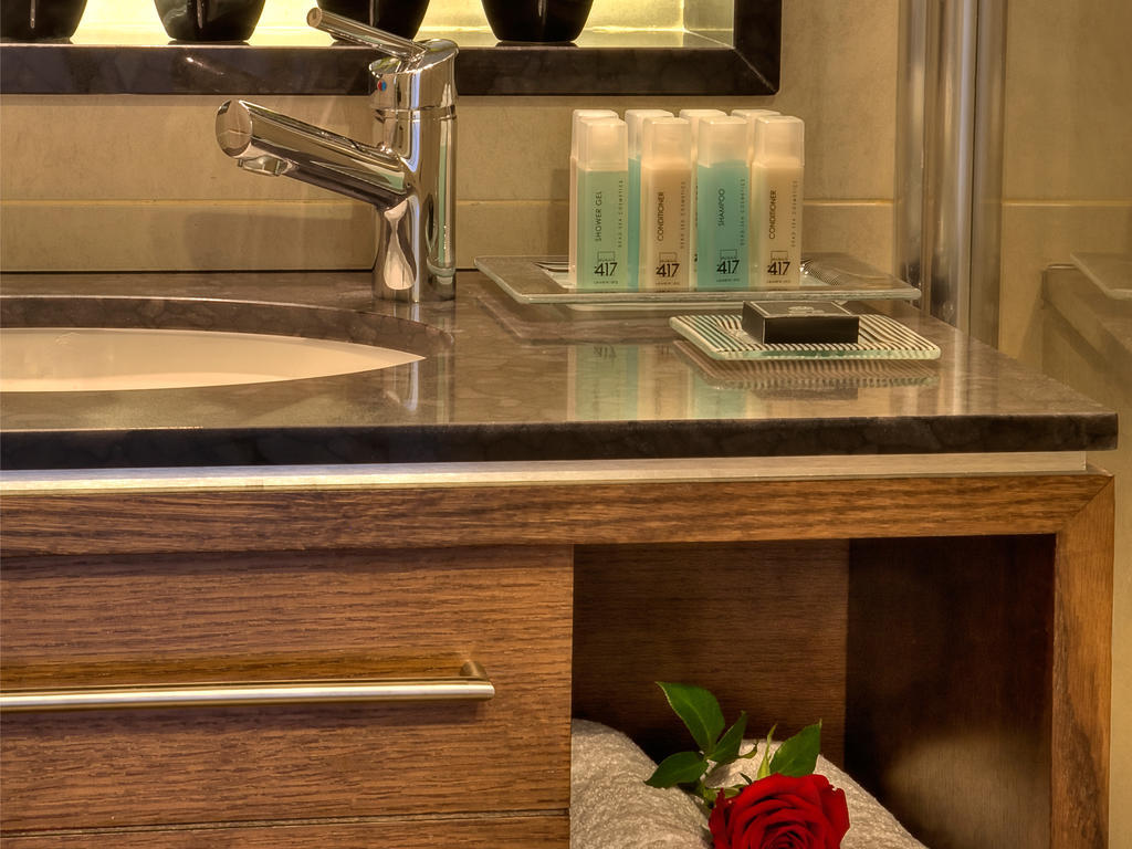 Family Room,66916120:JPEG