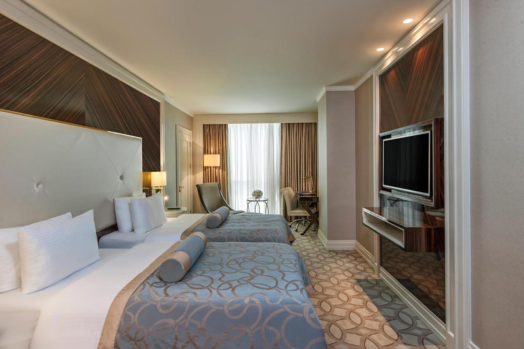 Deluxe Room with 2 Single Beds