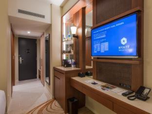 Deluxe Twin Room with Extra Bed