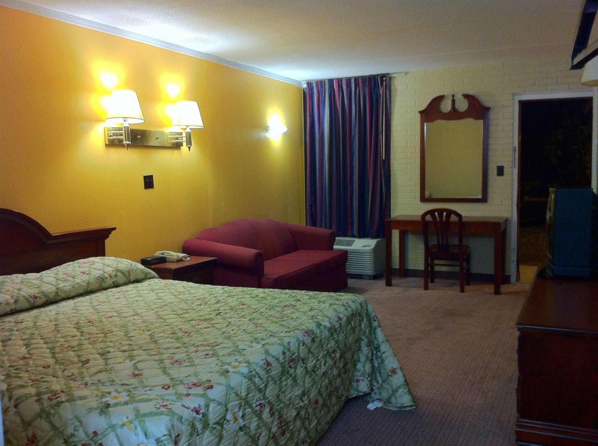 King Room - Non-Smoking
