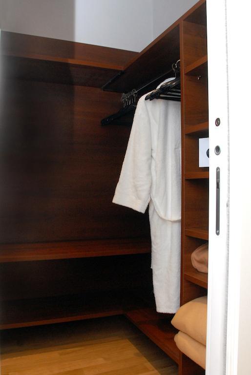 Deluxe Double Room with Sea Side