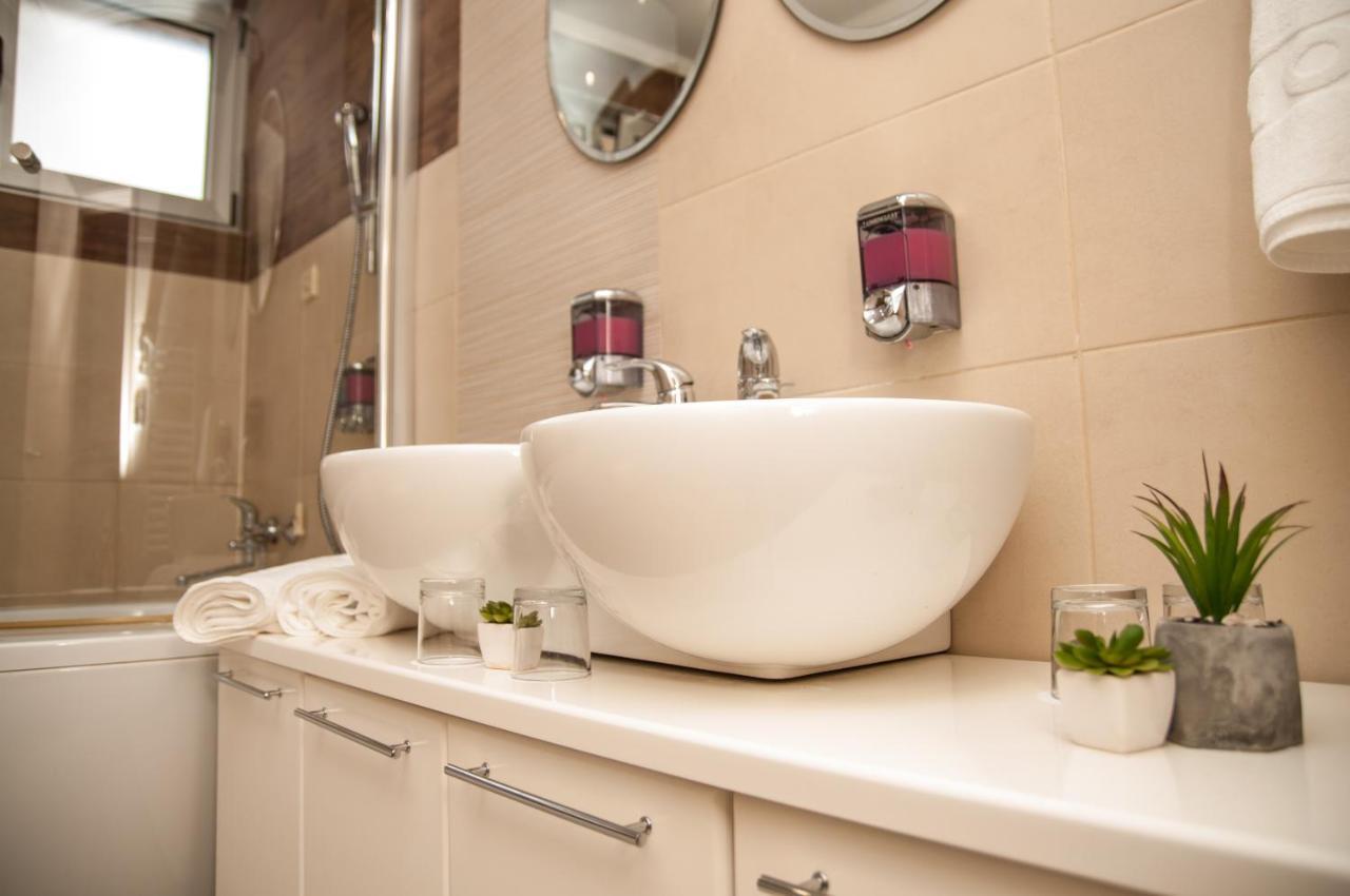 Suite,1683808201:JPEG