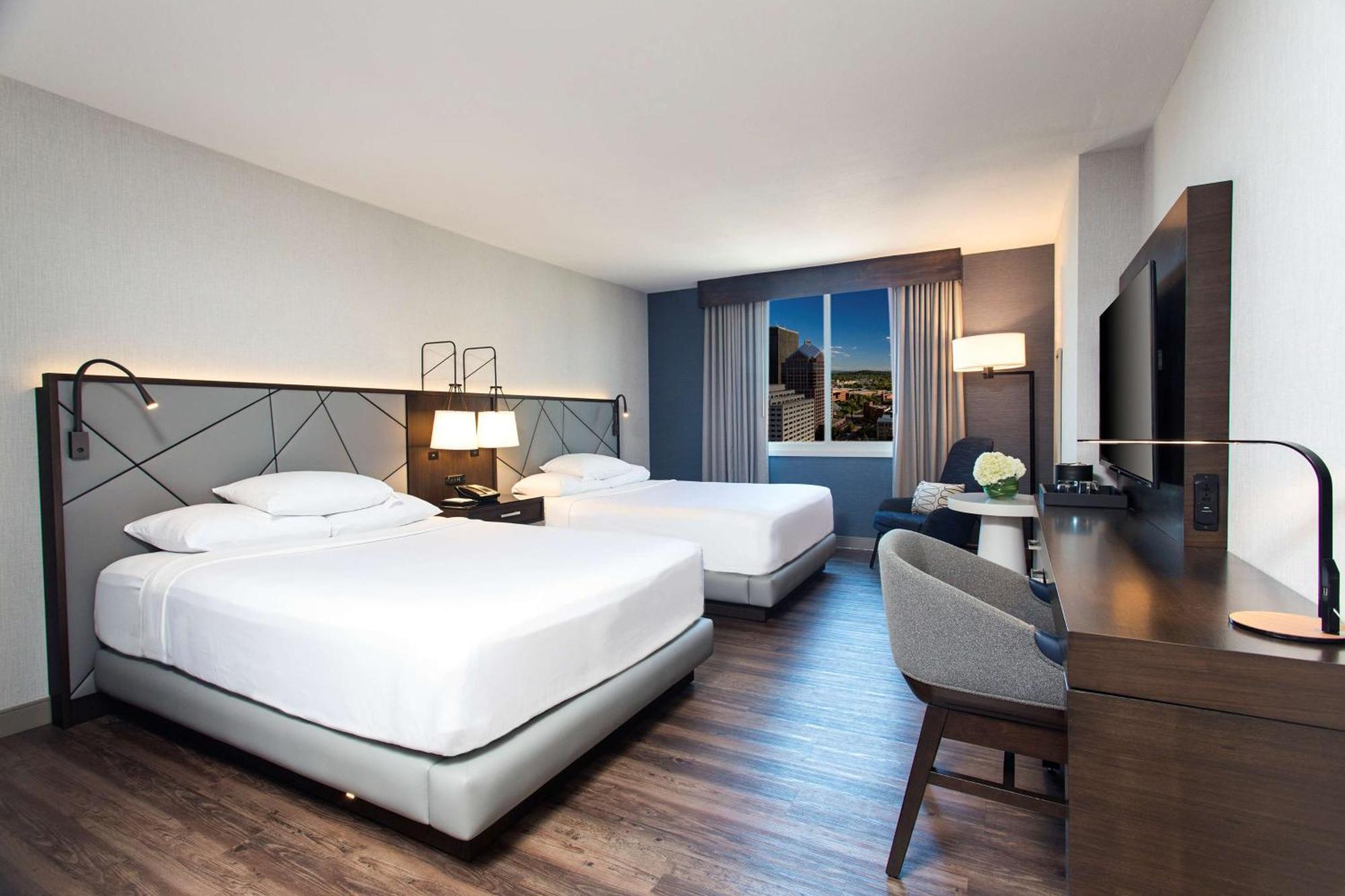 Queen Room with Two Queen Beds - High Floor,1449685033:JPEG