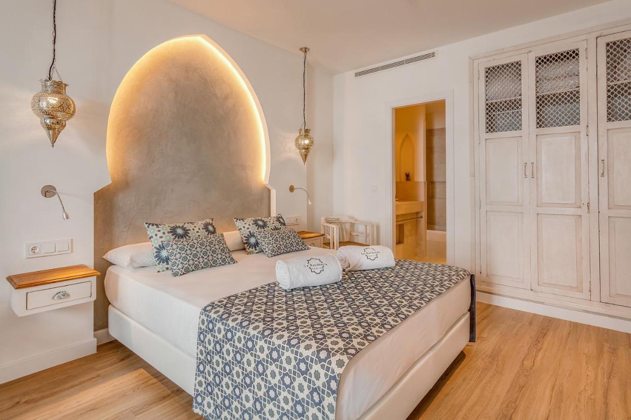 Room with terrace with patio view