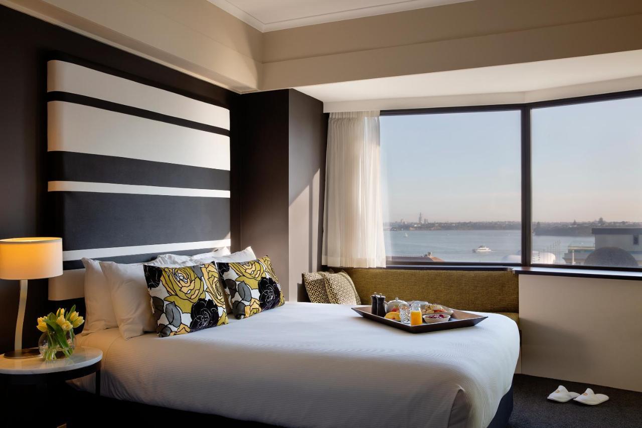 Deluxe King Room with Ocean View,1716999994:JPEG