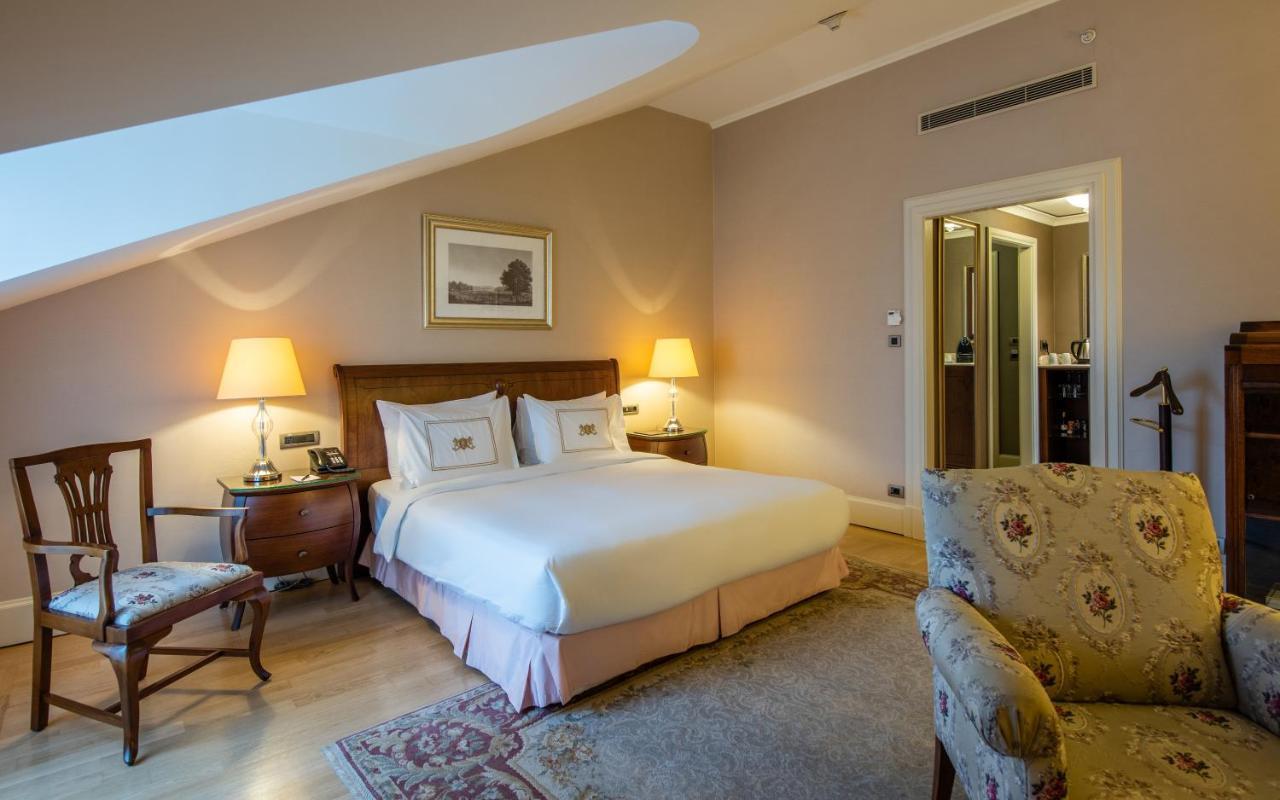 Jacqueline Onassis Kennedy Room