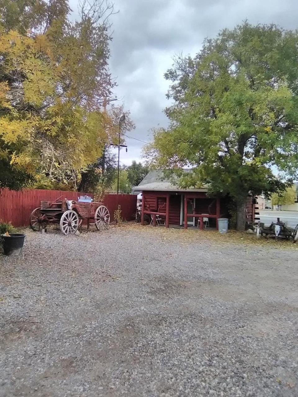 Cabin with kitchenette Queen