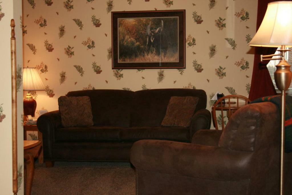 Queen Suite