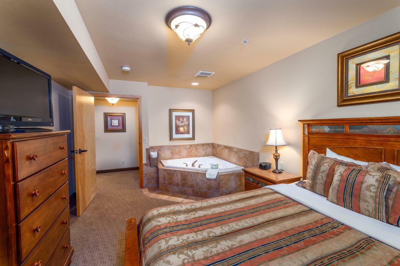 Adams One-Bedroom Condo,1742947855:JPEG