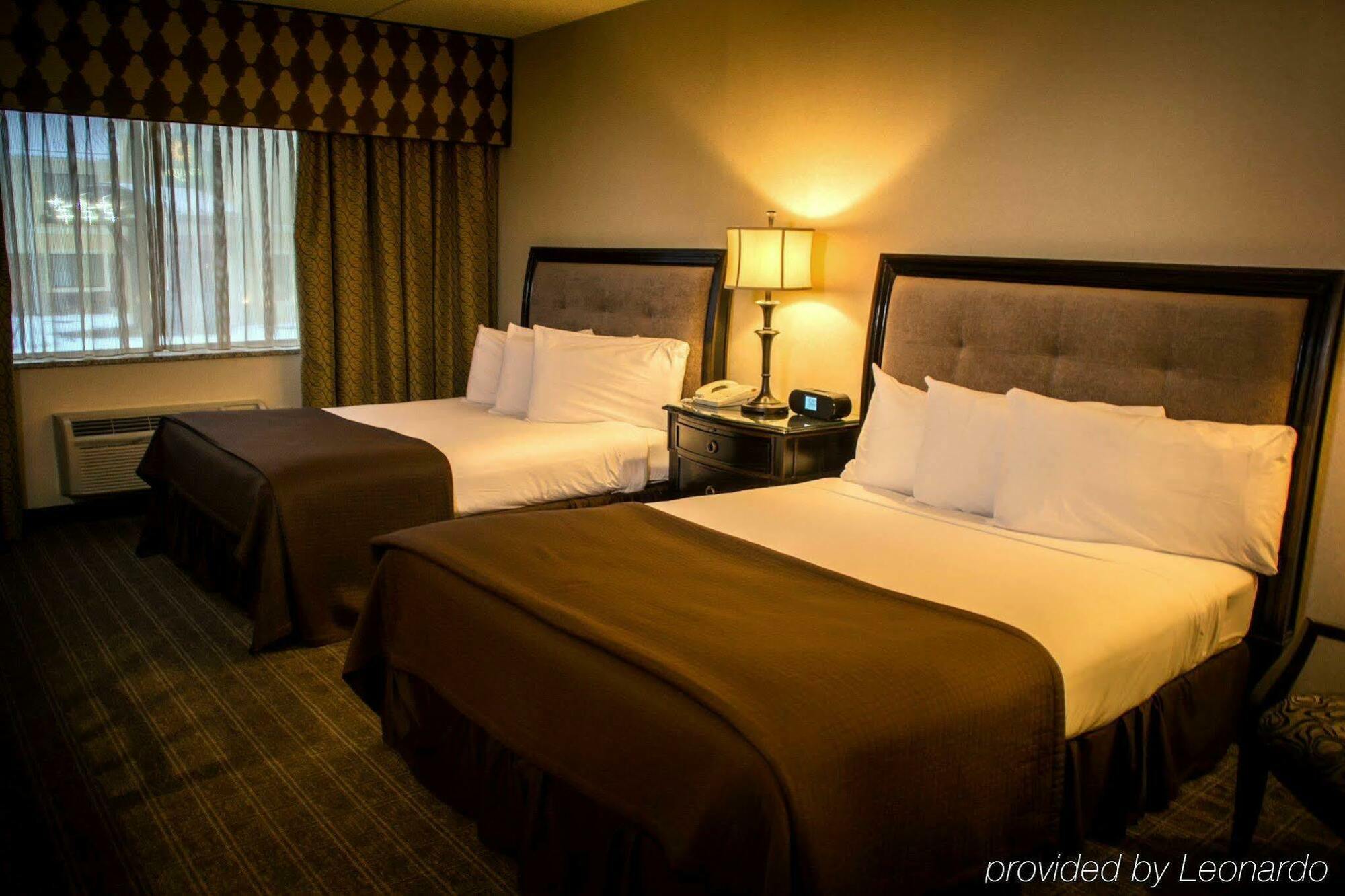 Queen Room Two Queen Beds Non-Smoking,118194190:JPEG