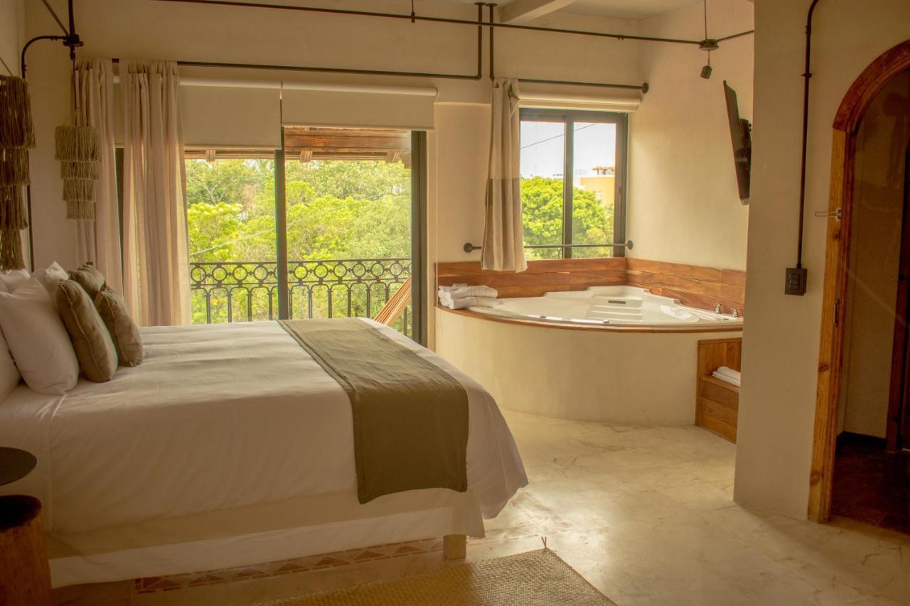 Master Suite with Jacuzzi, Balcony and City Views