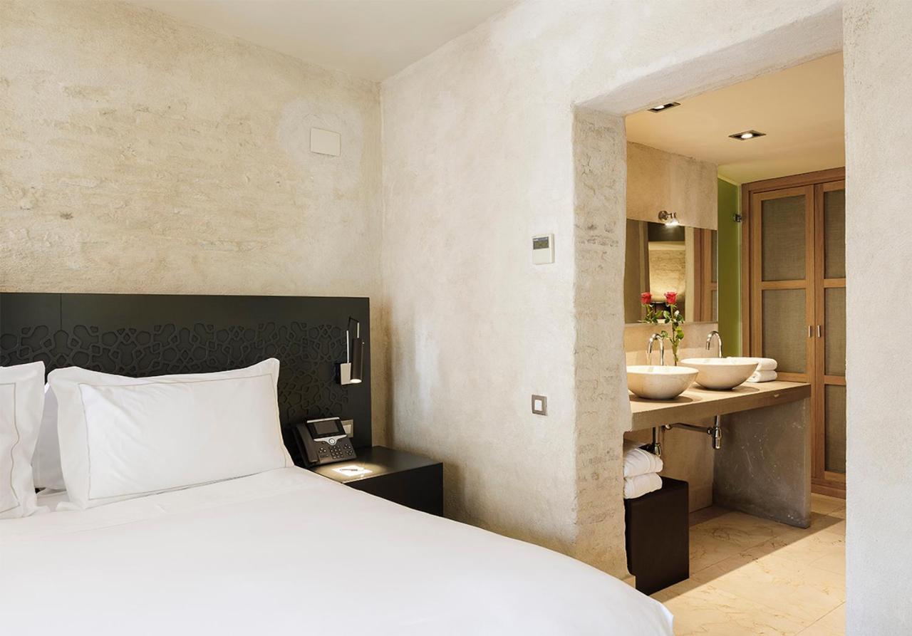 Suite with View,943081651:JPEG