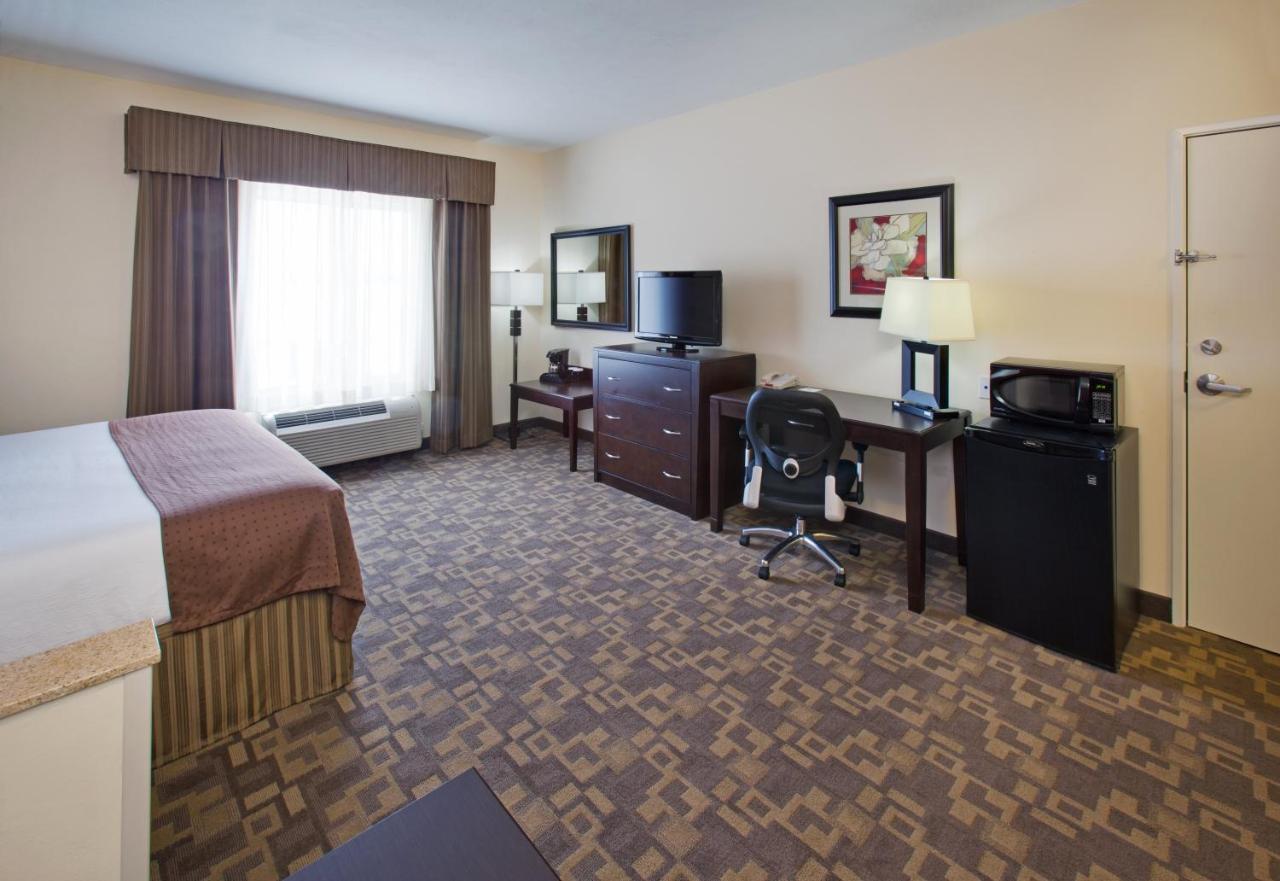 Standard King Room,839367716:JPEG