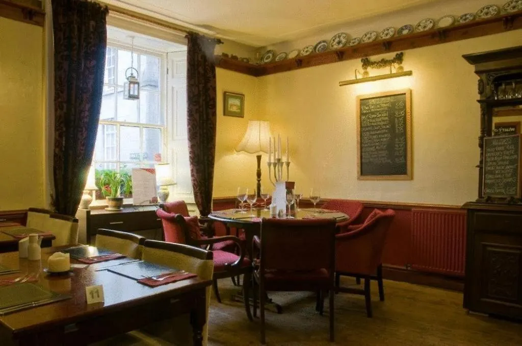 Kings Arms Hotel-1