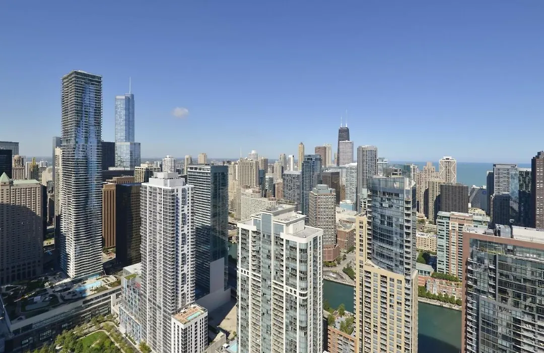 Luxury Downtown Chicago Suites-1