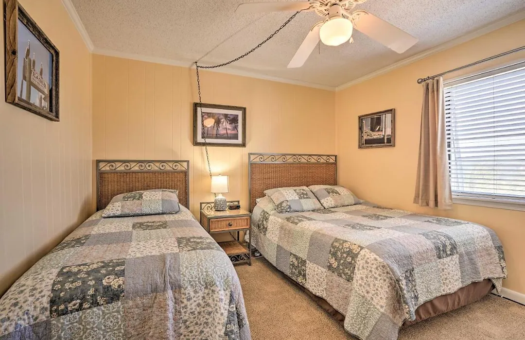 Walk To Beach! Isle Of Palms Condo W/ Pool Access-1