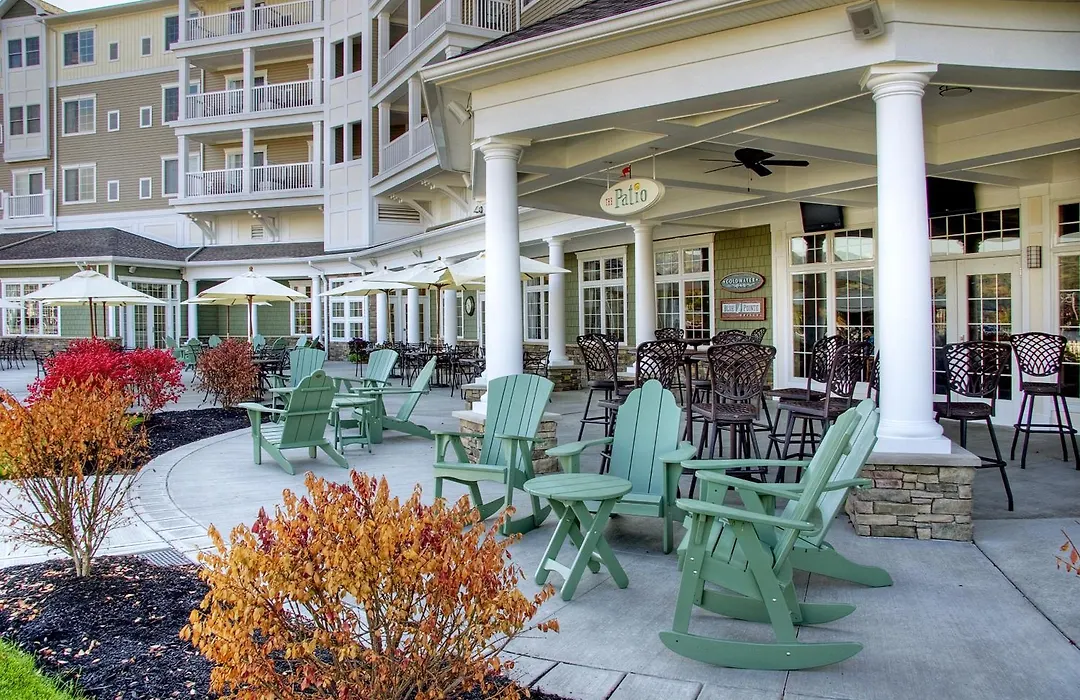 Watkins Glen Harbor Hotel-1