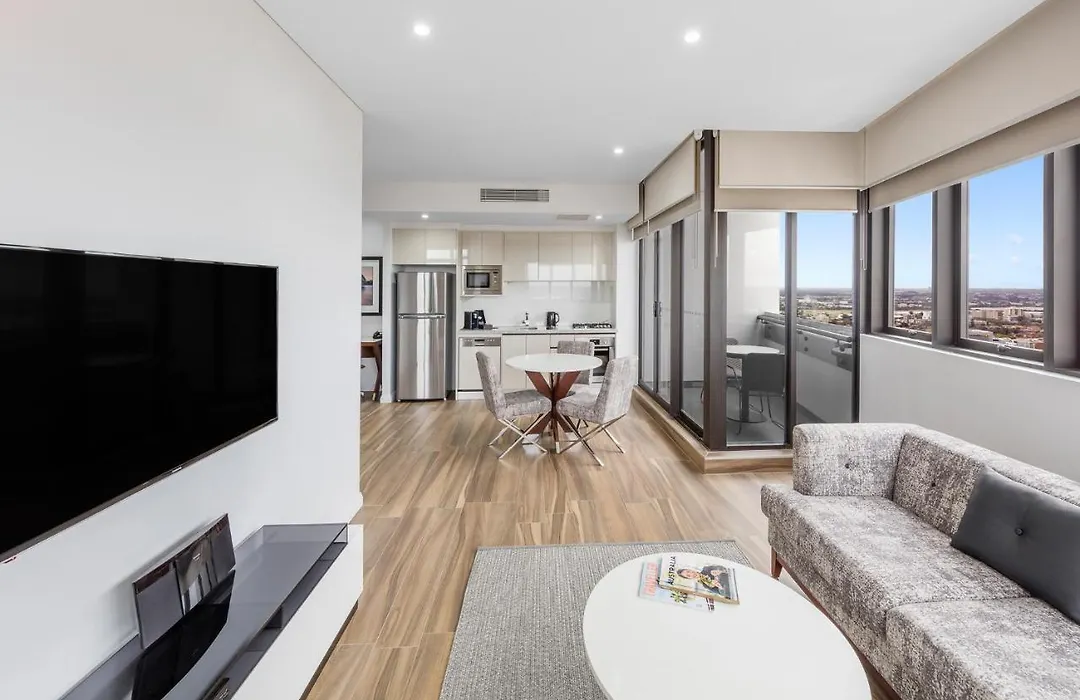 Meriton Suites Church Street, Parramatta-1