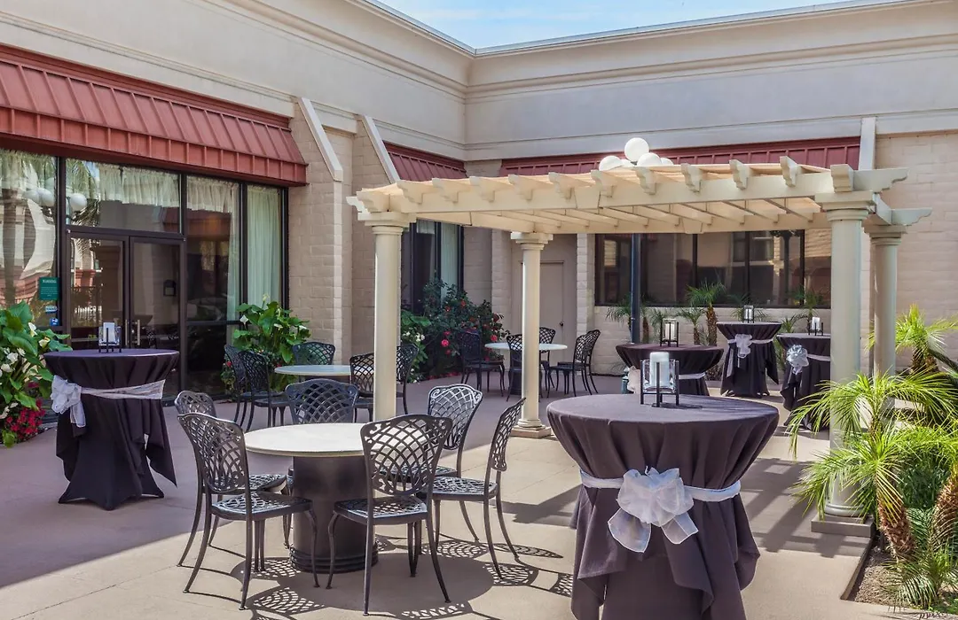 Wyndham Visalia-1