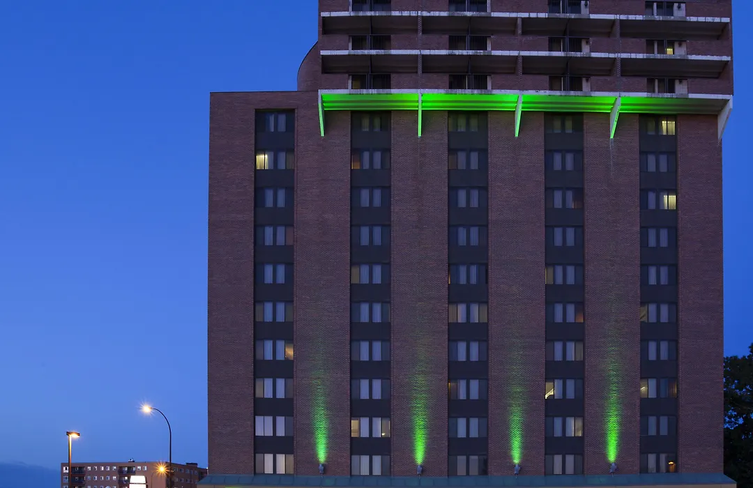 Holiday Inn Winnipeg - Airport West By Ihg-1