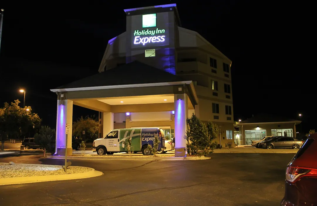 Hilton Garden Inn Colorado Springs Airport-1