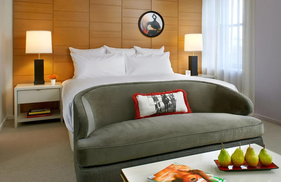 21C Museum Hotel Cincinnati-1