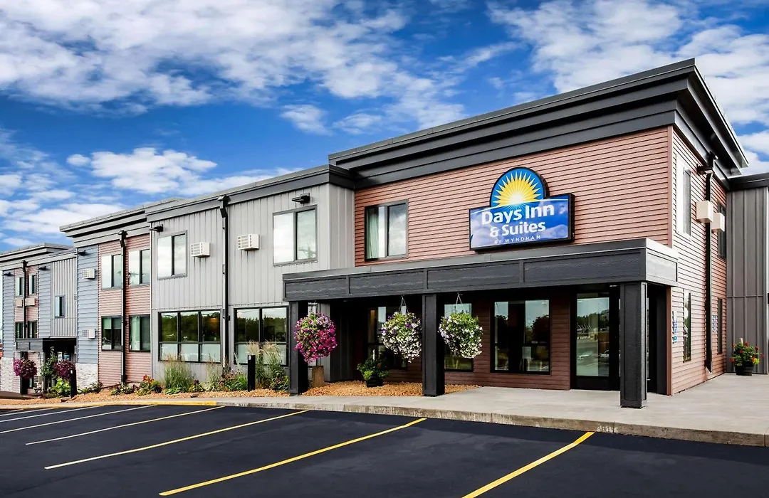 Days Inn & Suites By Wyndham Duluth By The Mall-1