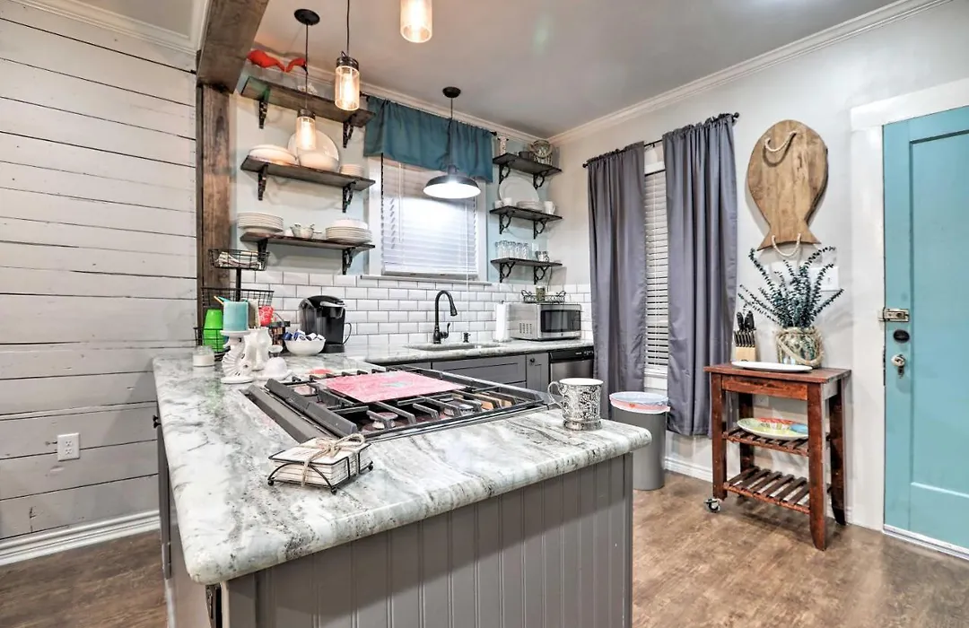 Historic Galveston Home: Walkable Neighborhood!-1