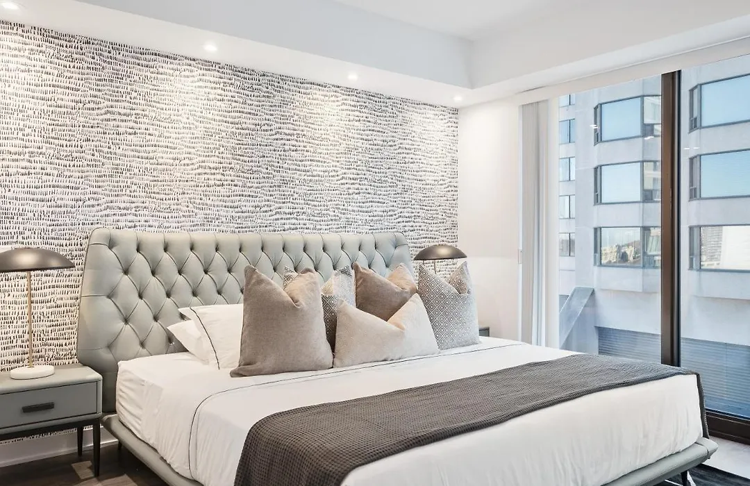 Yorkville Plaza Suites-1