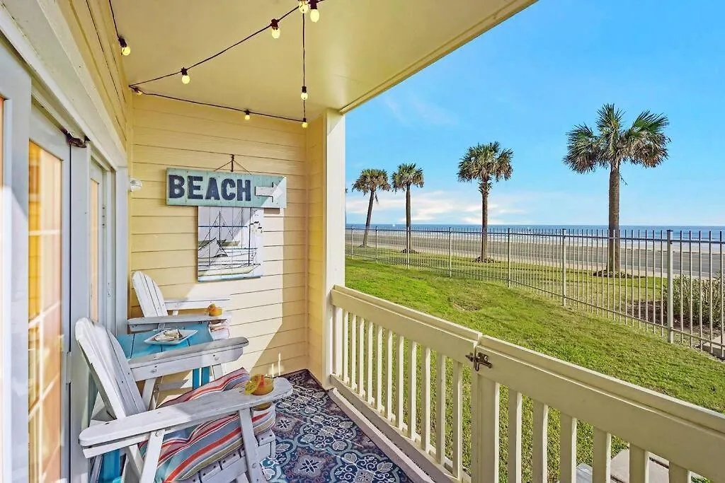 Surfin Safari - New Remodel, 2B/2B Beachfront At The Dawn!-1