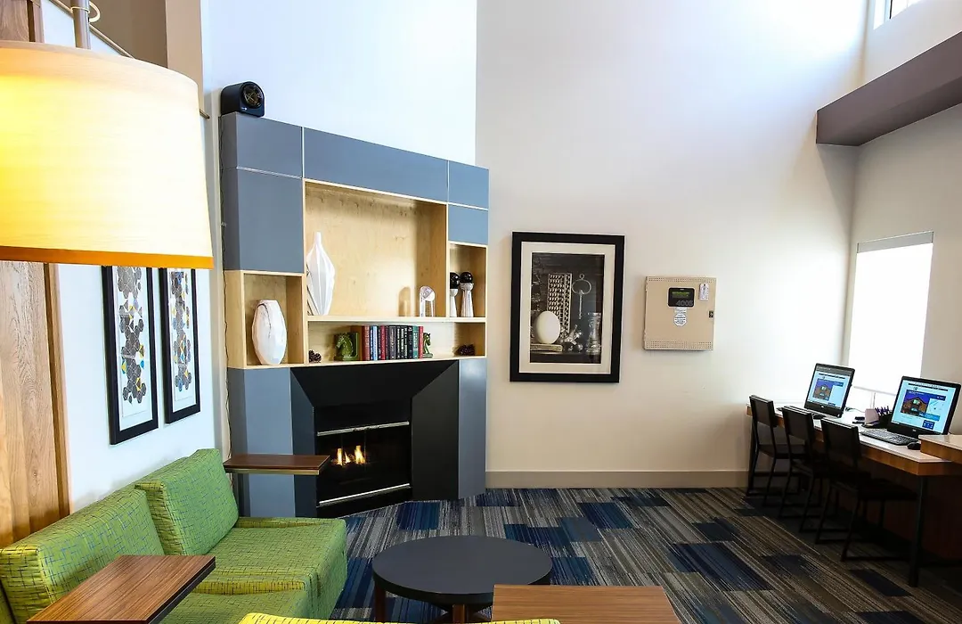 Holiday Inn Express Phoenix-Airport/University Drive By Ihg-1