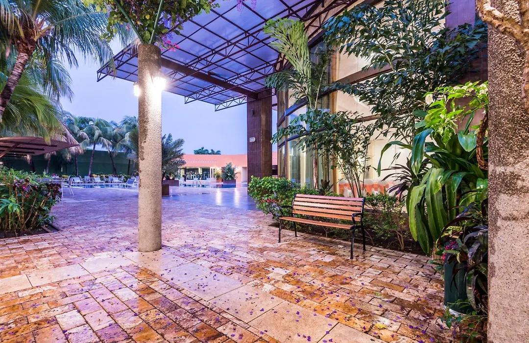 Holiday Inn Convention Center By Ihg-1