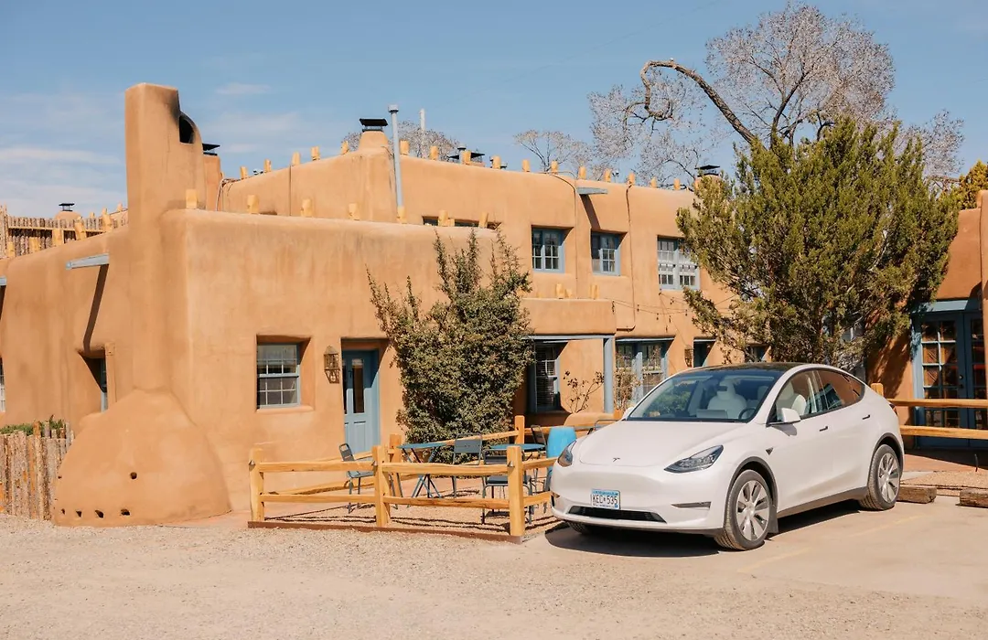 Pueblo Bonito Inn-1