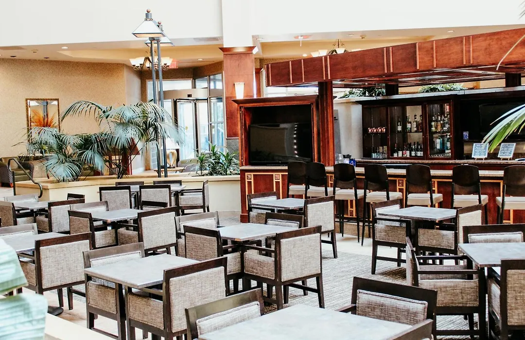 Hotel Topeka At City Center-1