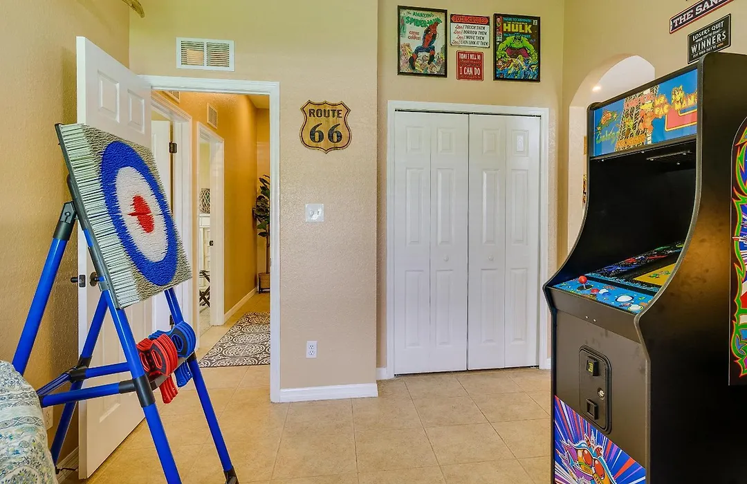 Clewiston Bluegill Home Rental With Fishing Pond!-1