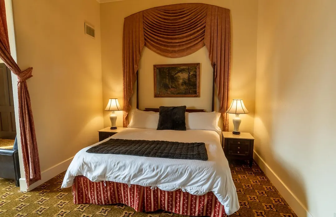 Geiser Grand Hotel-1