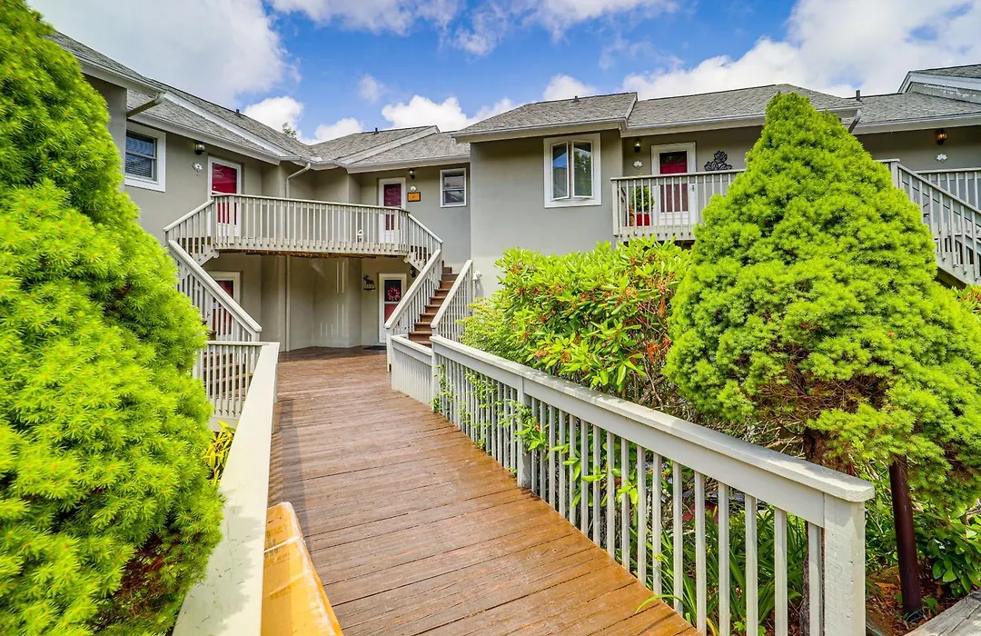 3 Mi To Slopes! Mtn-View Condo In Banner Elk-1