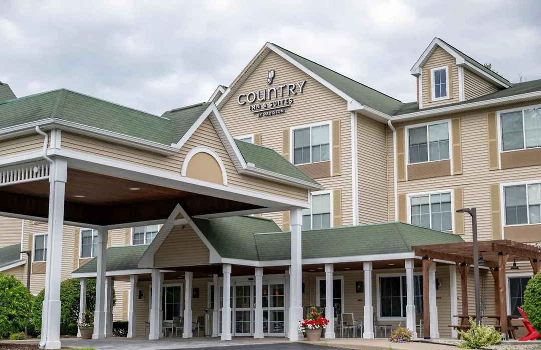 Country Inn & Suites By Radisson, Queensbury - Lake George , Ny-1