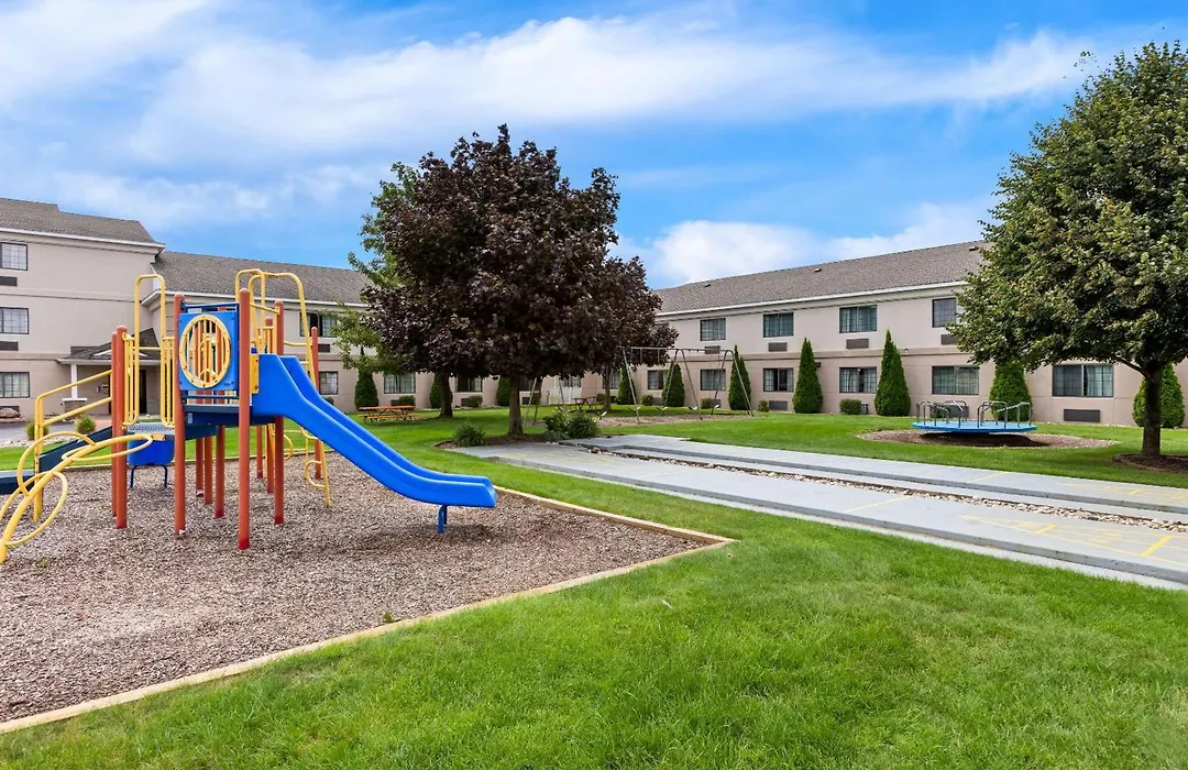 Comfort Inn & Suites Ludington Near Us-10-1