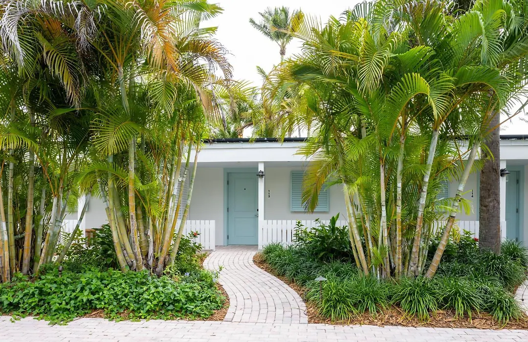 Islander Resort-1