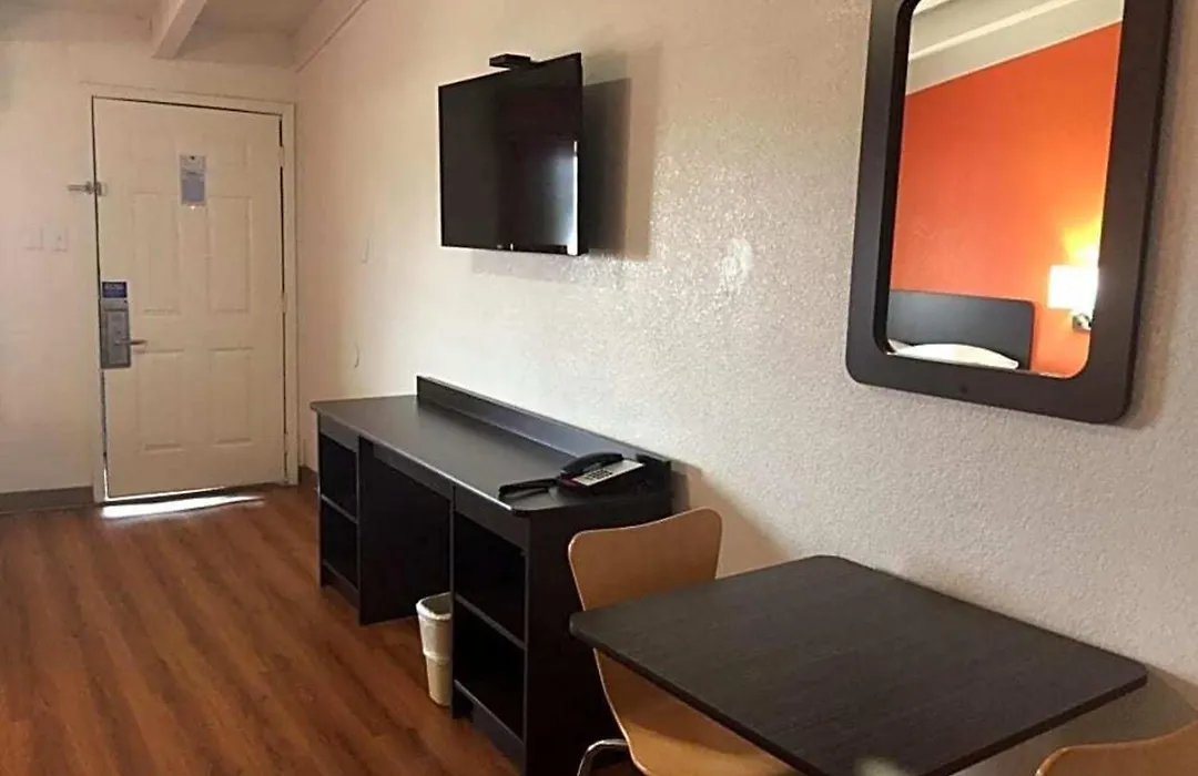 Motel 6-Waco, Tx-1