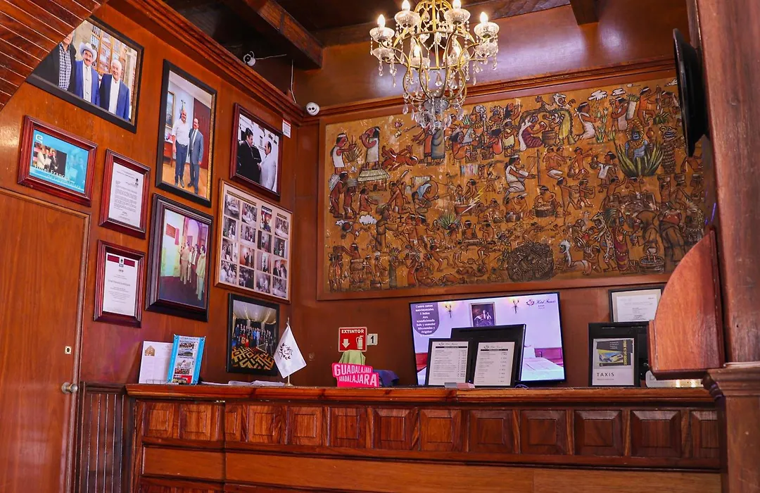 Hotel Frances-1