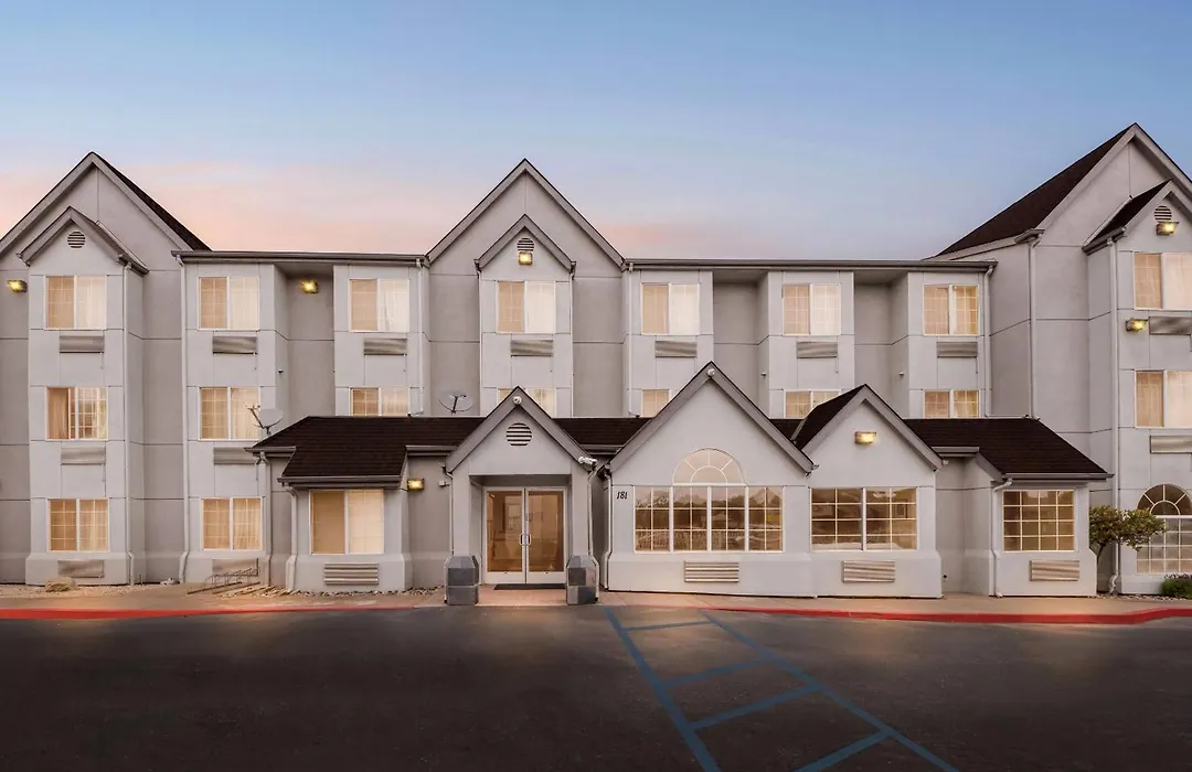 Comfort Inn & Suites Salinas City Center Area-1
