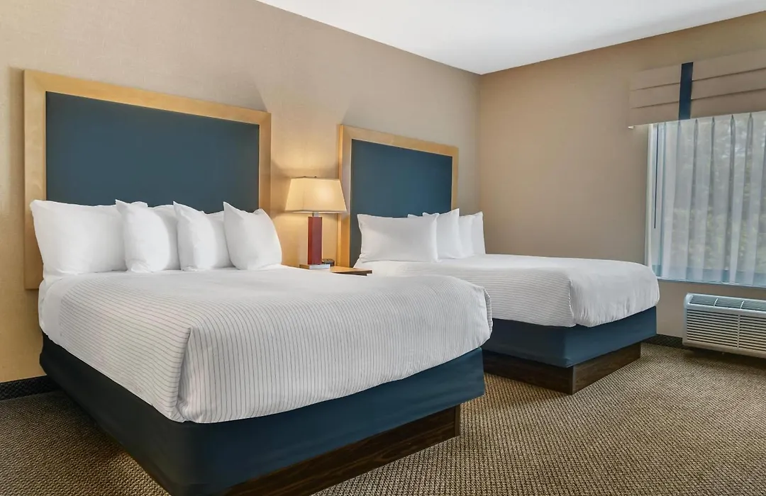 Cambria Hotel Traverse City-1