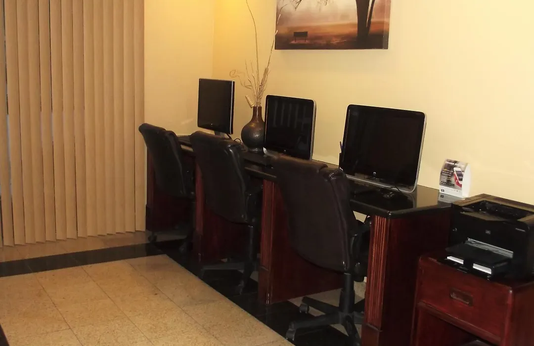 Best Western Plus Lake Front Hotel-1