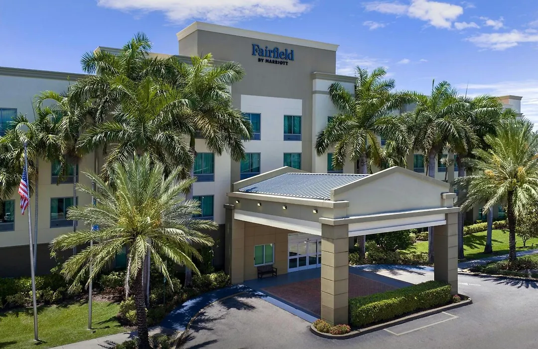 Fairfield Inn & Suites Fort Lauderdale Airport & Cruise Port-1