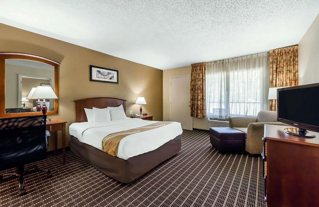 Quality Inn & Suites Sevierville - Pigeon Forge-1