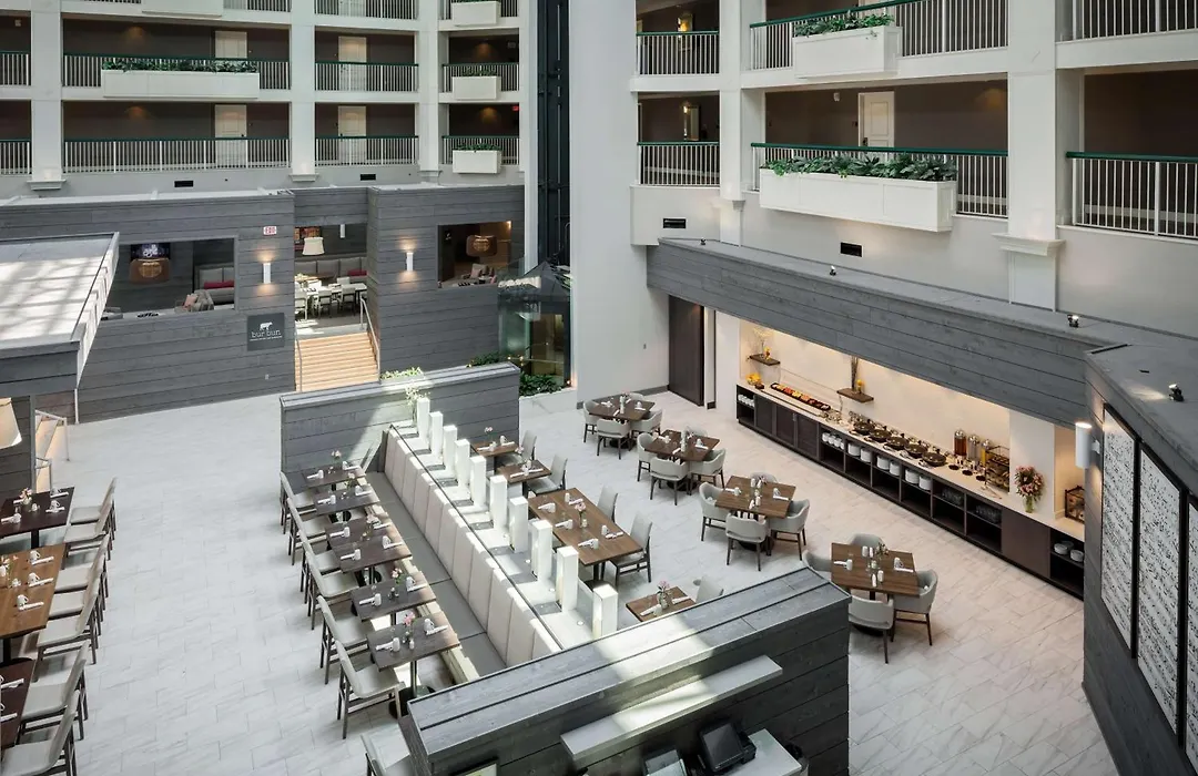 Hilton Suites Brentwood-1